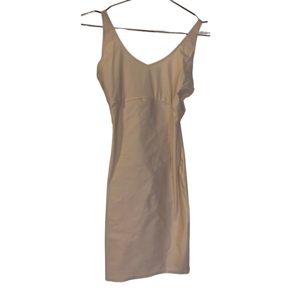 Yummie Women's Built Up Slip Size S NEW Frappe Shaping Convertible Adj Straps - Picture 1 of 8
